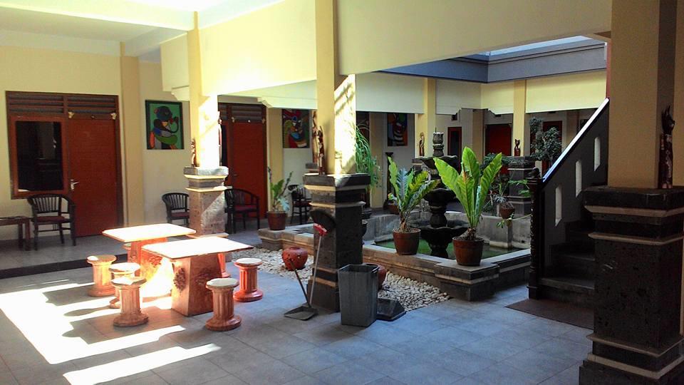 Hotel Sentral Pabean Buleleng Dış mekan fotoğraf